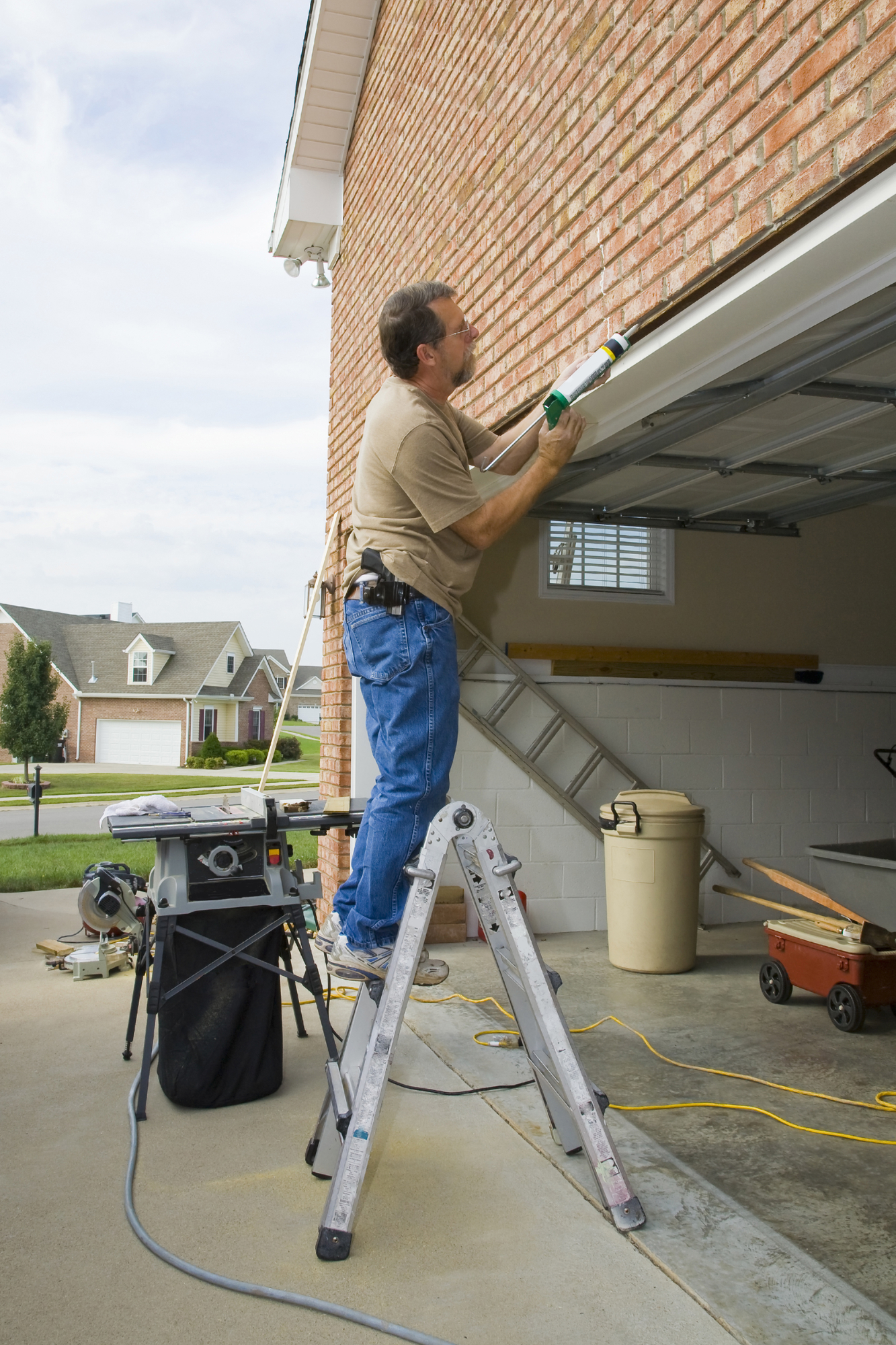 Garage Door Repair & Installation | Independence, MO - Superior Door Service Garage Door Repair & Installation | Independence, MO - Superior Door Service